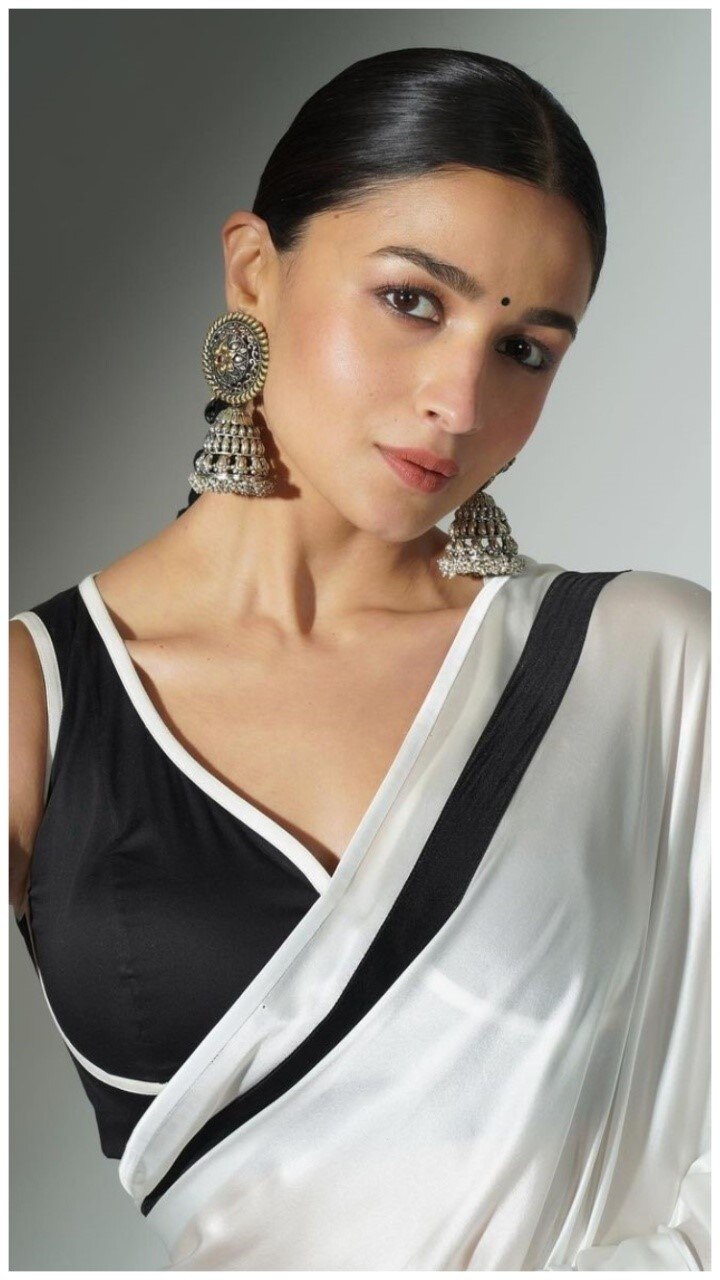 Unique earring collection of Alia Bhatt